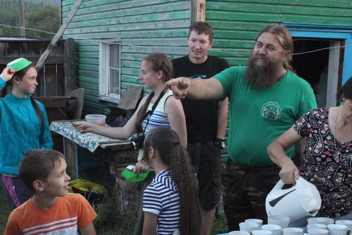 Поход к горному кресту