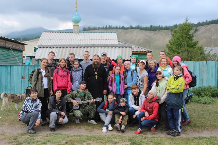 Поход к горному кресту