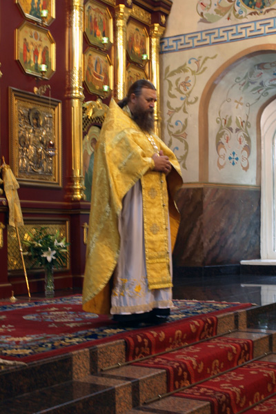 Второе обретение мощей Святителя Иннокентия Иркутского. Литургия в Знаменском кафедральном соборе